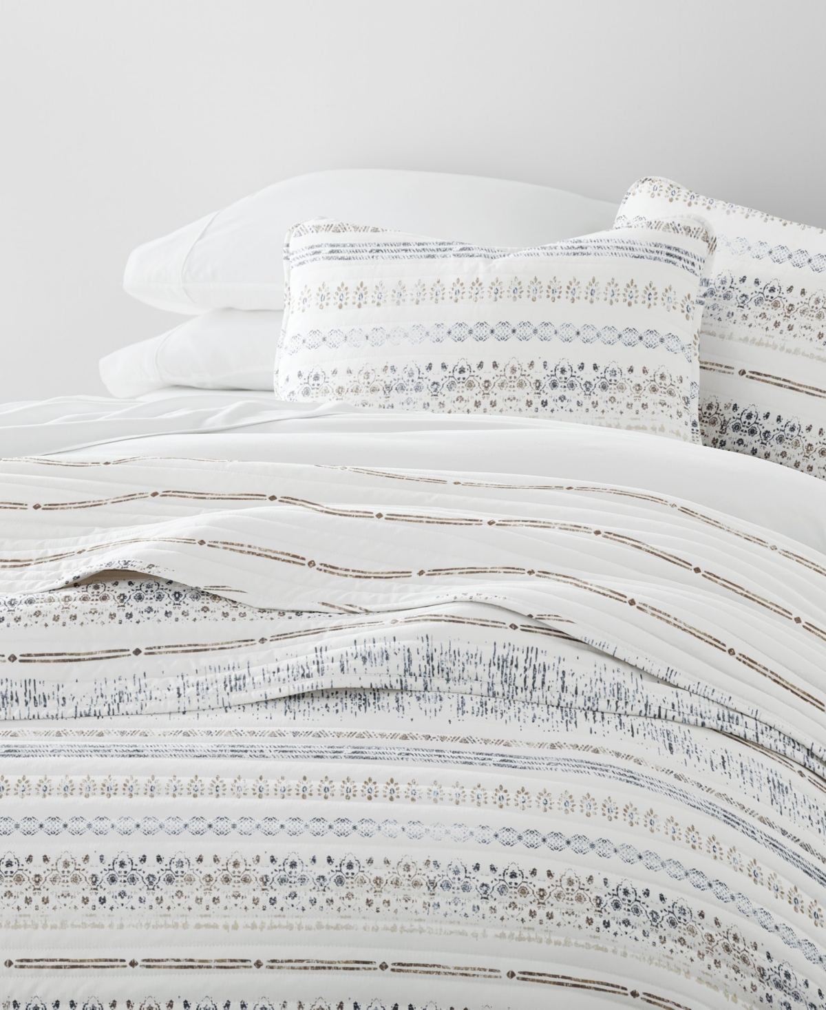 Ienjoy Home Relic Stripe Reversible 3-pc. Quilt Set, King/california King