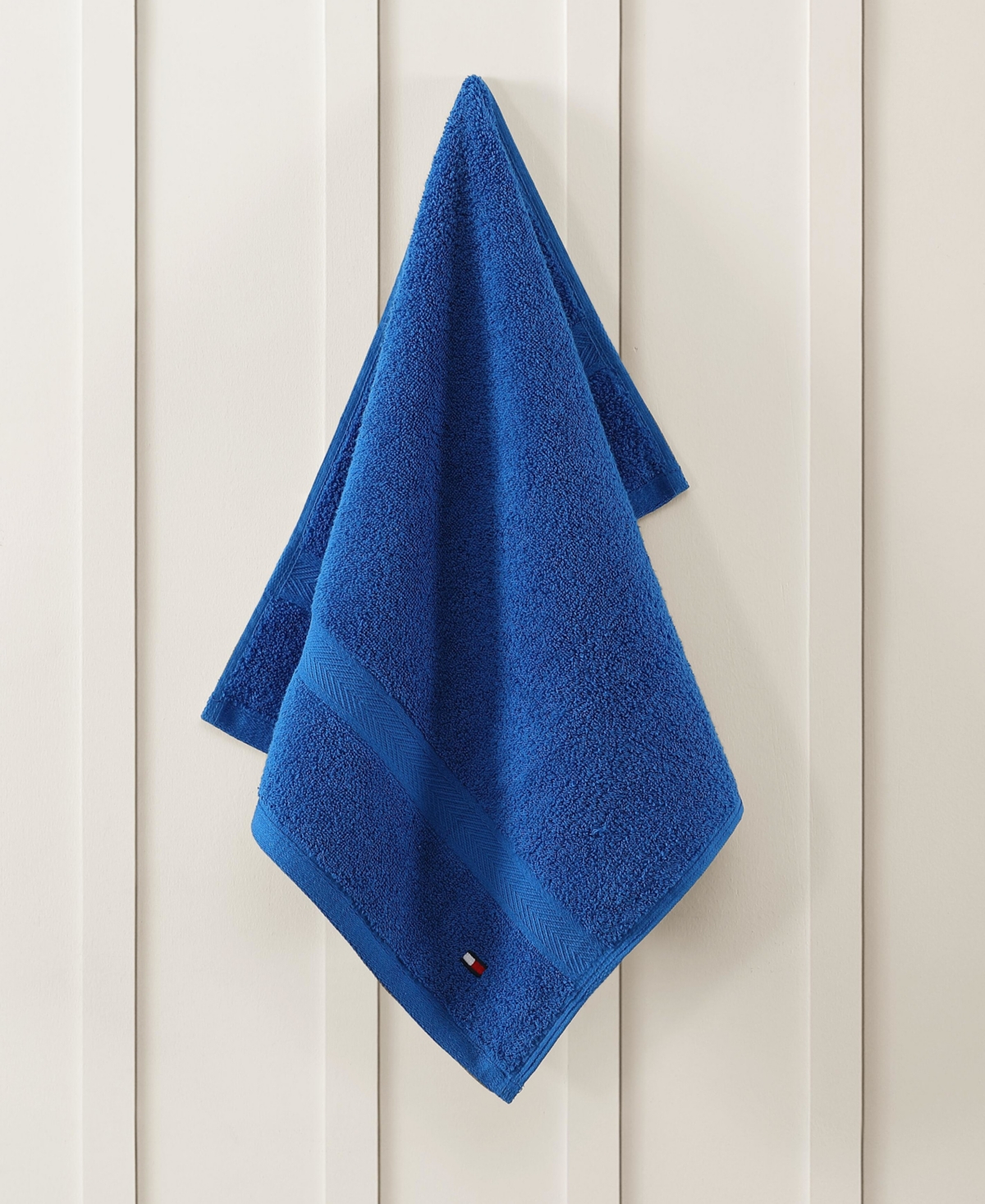 TOMMY HILFIGER HOME MODERN AMERICAN SOLID COTTON HAND TOWEL, 16" X 26" 