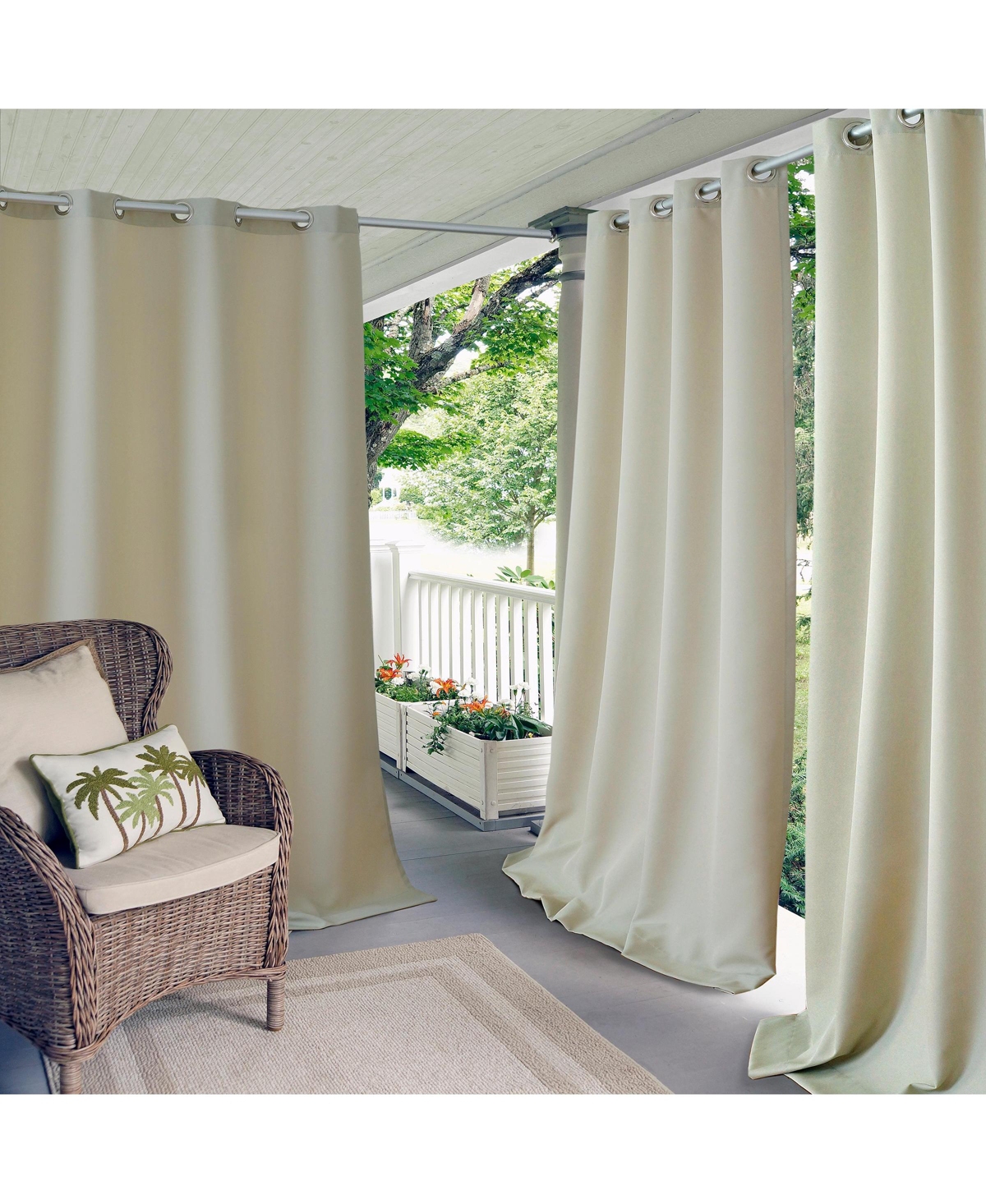 Connor Solid Indoor/Outdoor Window Curtain - Lime