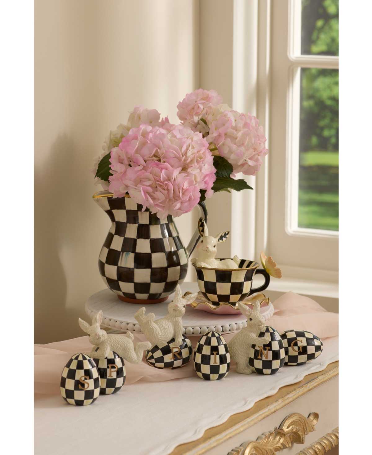 MACKENZIE-CHILDS COURTLY CHECK CERAMIC PORTLY PITCHER 