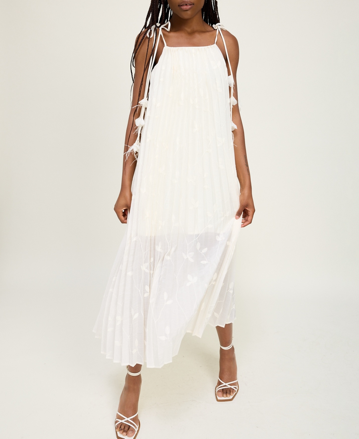 Women's Sadie Pleated Embroidered Maxi Dress - Ivory