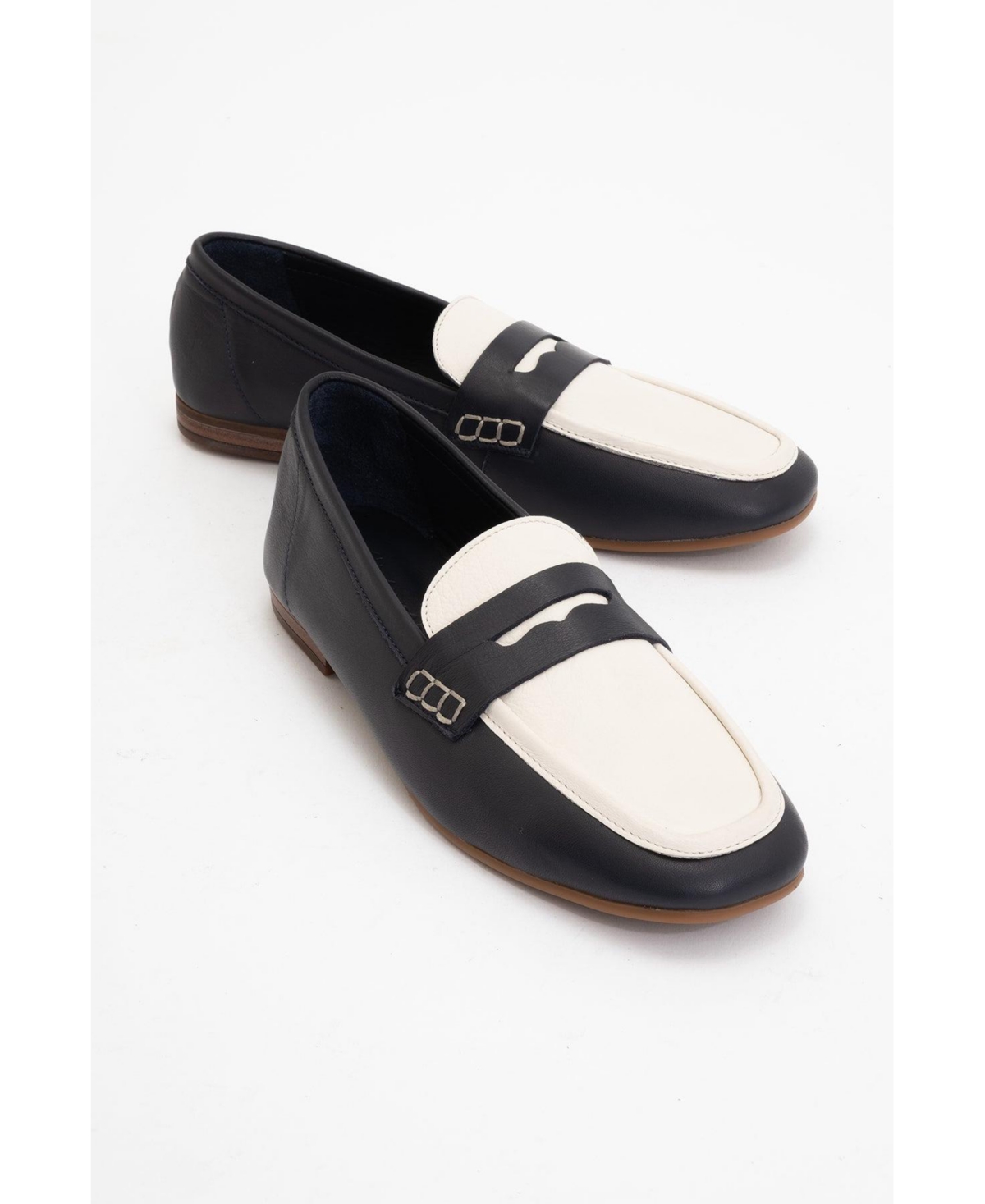 Women's Skye Leather Loafer - Black white leather