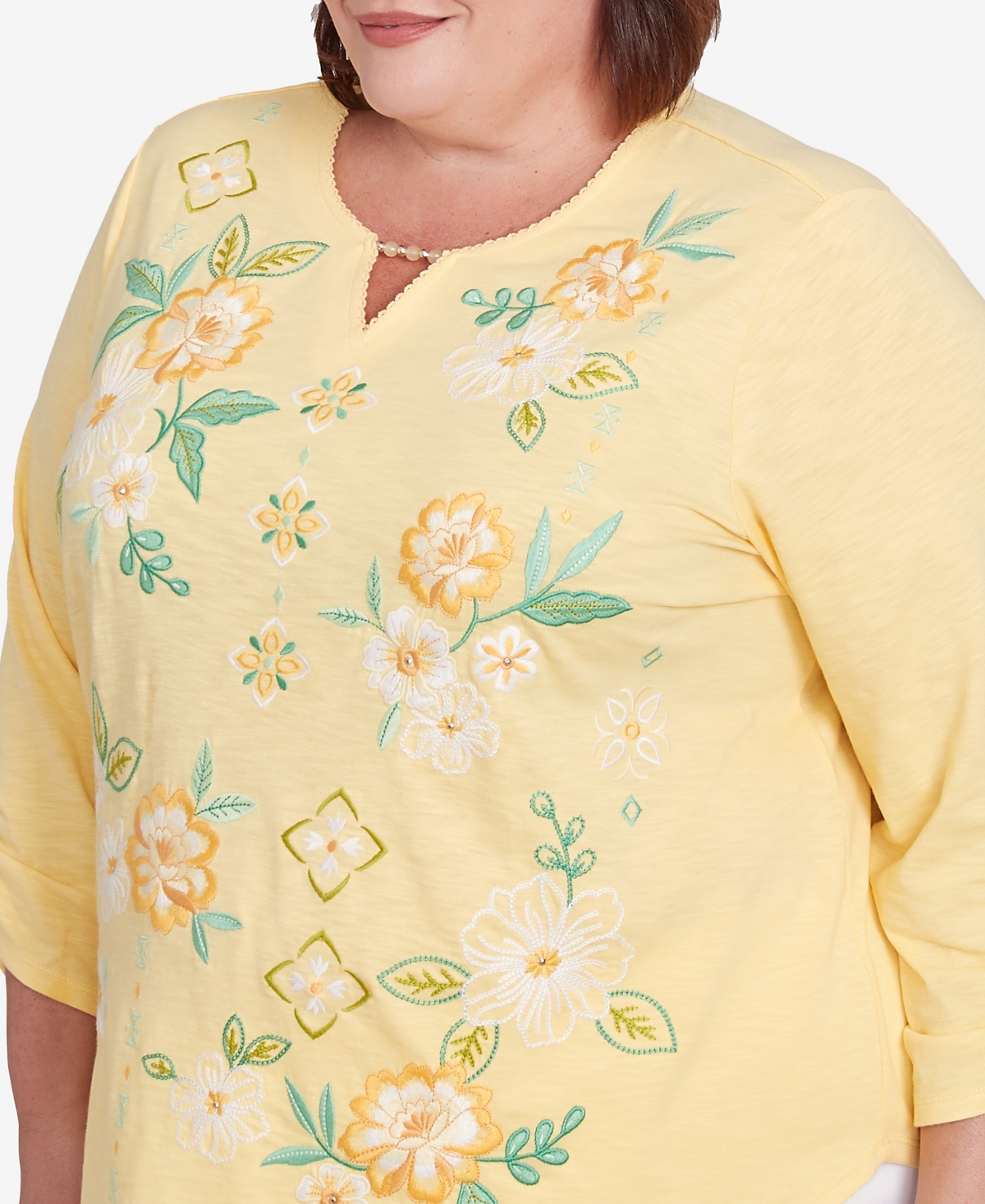 Alfred Dunner Plus Size Rise And Shine Sunny Floral Embroidered Split Neck Top In Lemon