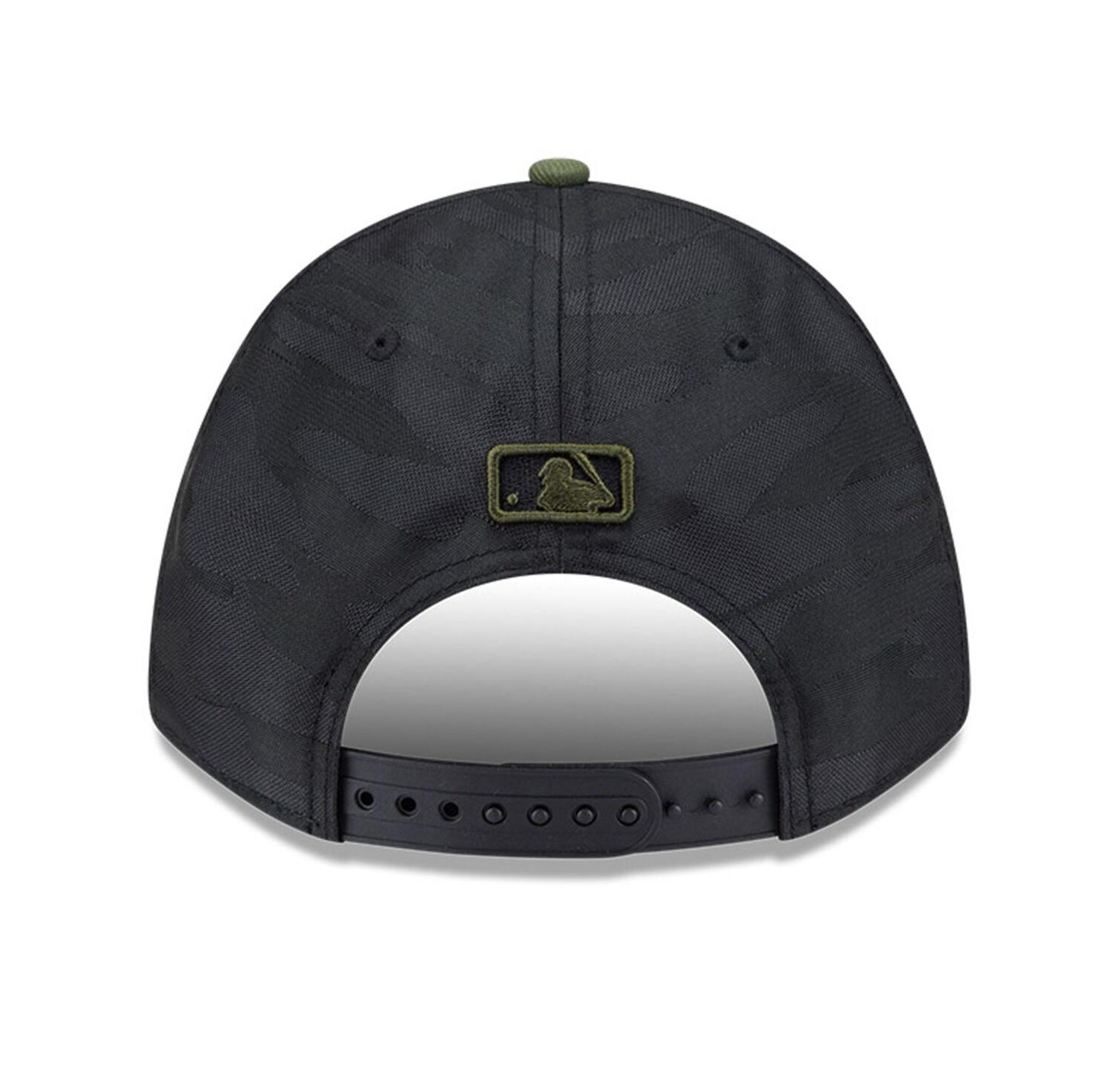Men's Black Pittsburgh Pirates Player Replica 9FORTY Adjustable Hat