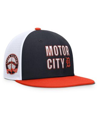 Nike - Men's Navy Detroit Tigers Pro Trucker Snapback Hat