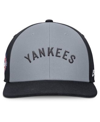 Men's Gray/Navy New York Yankees Pro Performance Snapback Hat