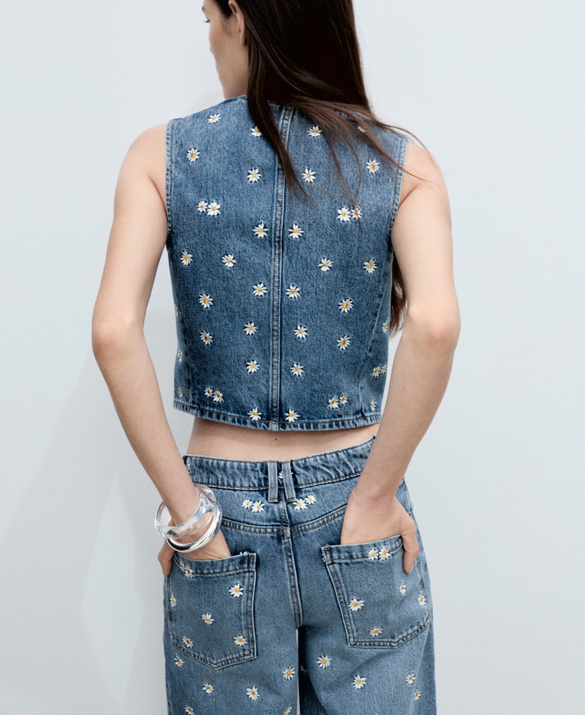 Mango Massy Daisy Embroidered Denim Crop Vest In Medium Blue