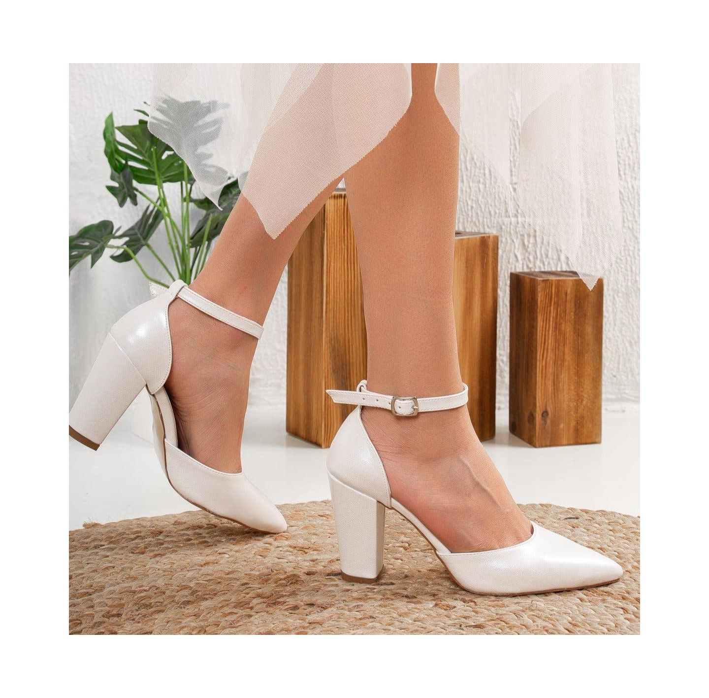 Женские туфли Forever & Always Shoes Gisele Closed Toe High Block Heels, цвет: Слоновая кость искусственная кожа — фото 5