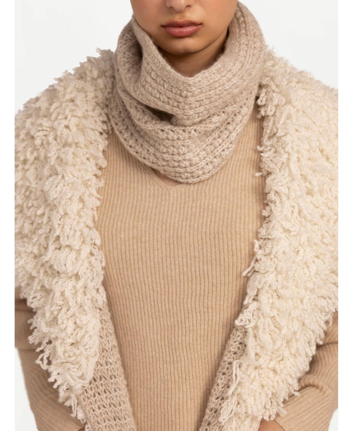 Женский жилет Gobi Cashmere Loop-Stitched Cashmere Vest, цвет: Нейтральный устричный серый — фото 5