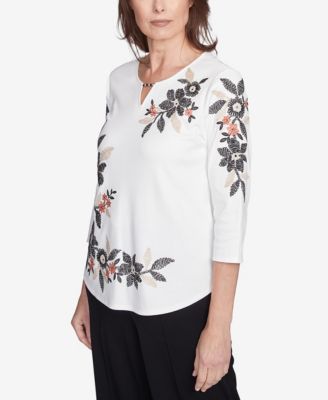 Women's Natural Instinct Earthy Floral Embroidered Textured Keyhole Neck Top