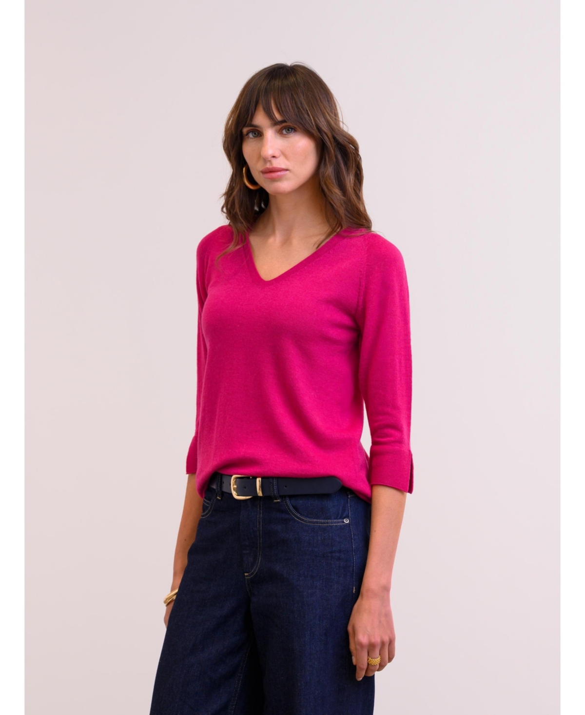 Women's Fine Knit Merino V-Neck Sweater - Raspberry