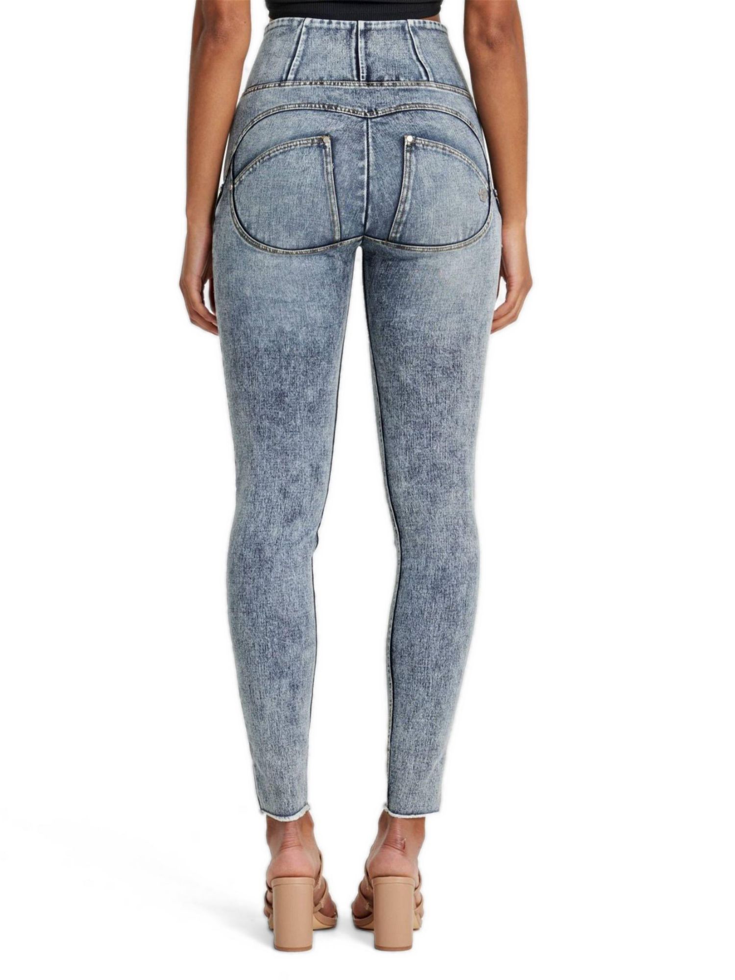 Women's Snug Sculpting Ripped Skinny Jeans