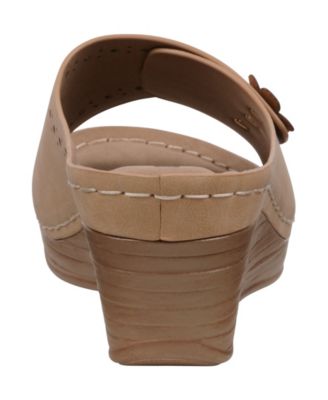 Women's Vega Floral Wedge Sandals