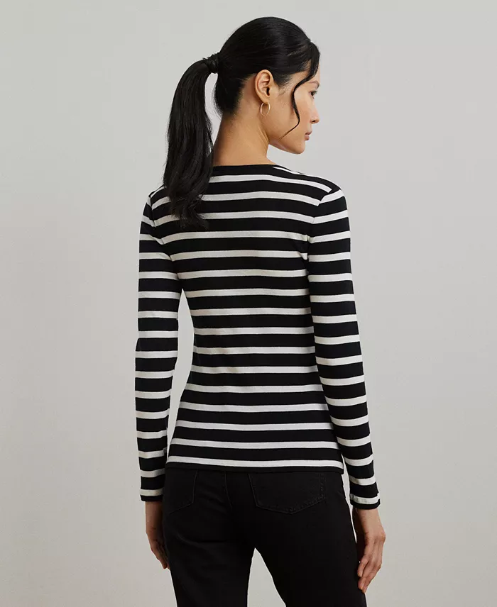 Long-Sleeve Stretch T-Shirt - thumbnail 9