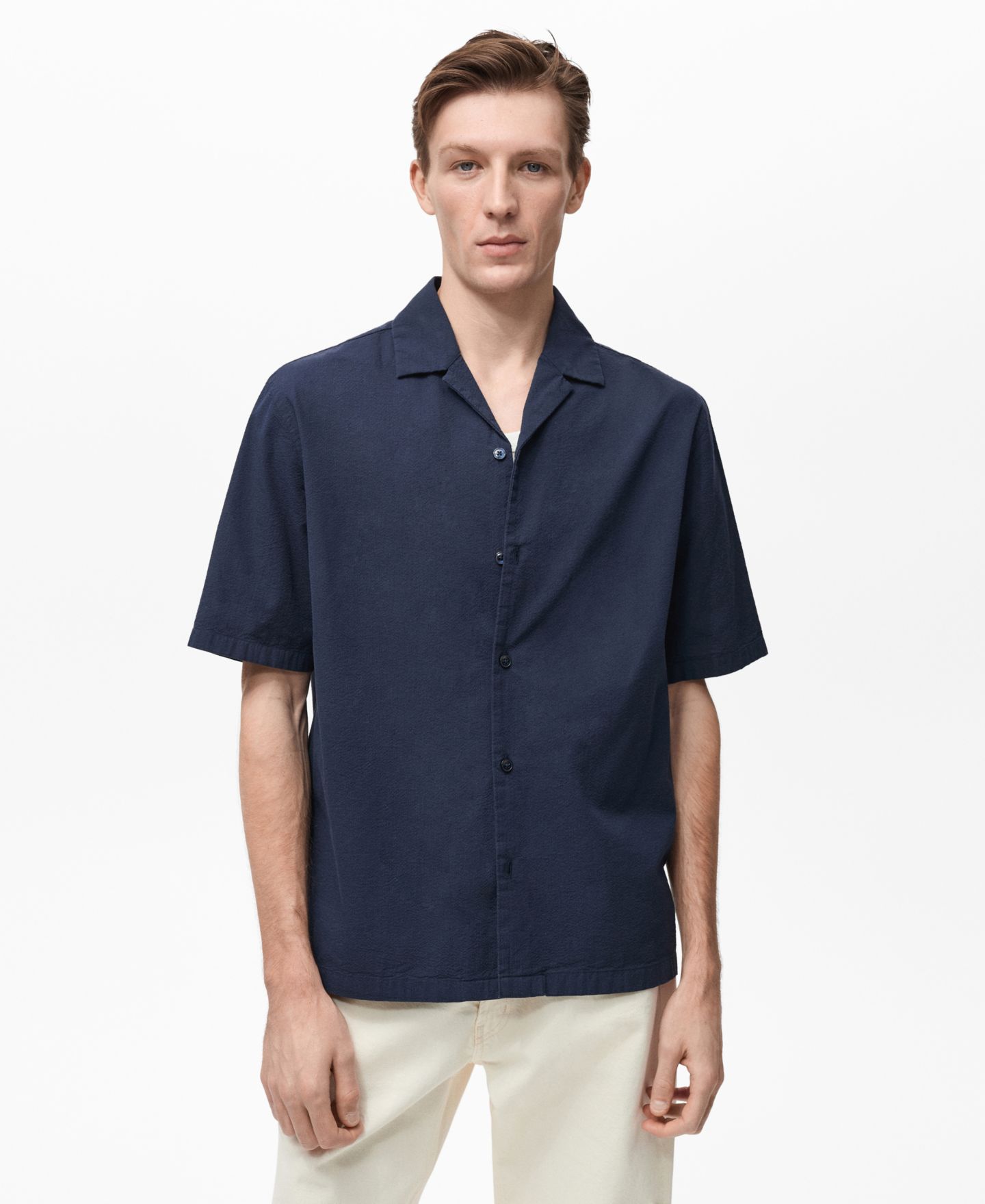 Мужская рубашка Mango Textured Bowling Collar, цвет: Тёмный тёмно-синий — фото 1