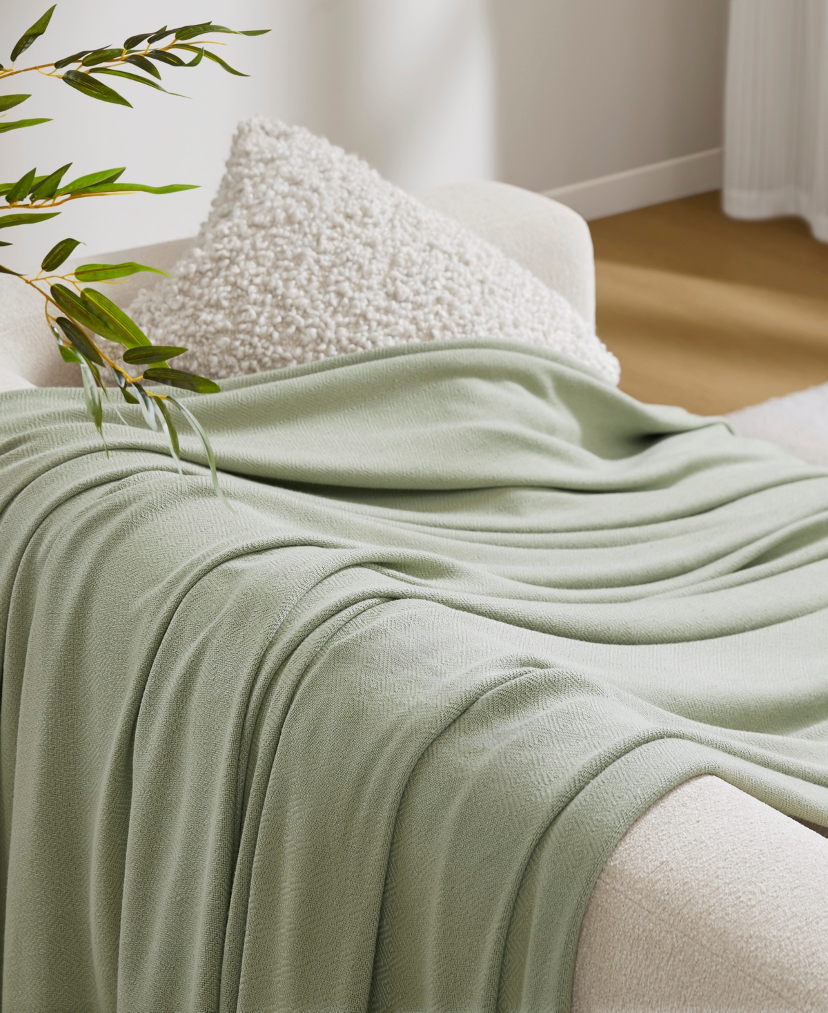 Madison Park Lightweight Breathable Blanket, Twin In Green