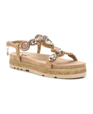 Women's Flat Suede Sandals By XTI