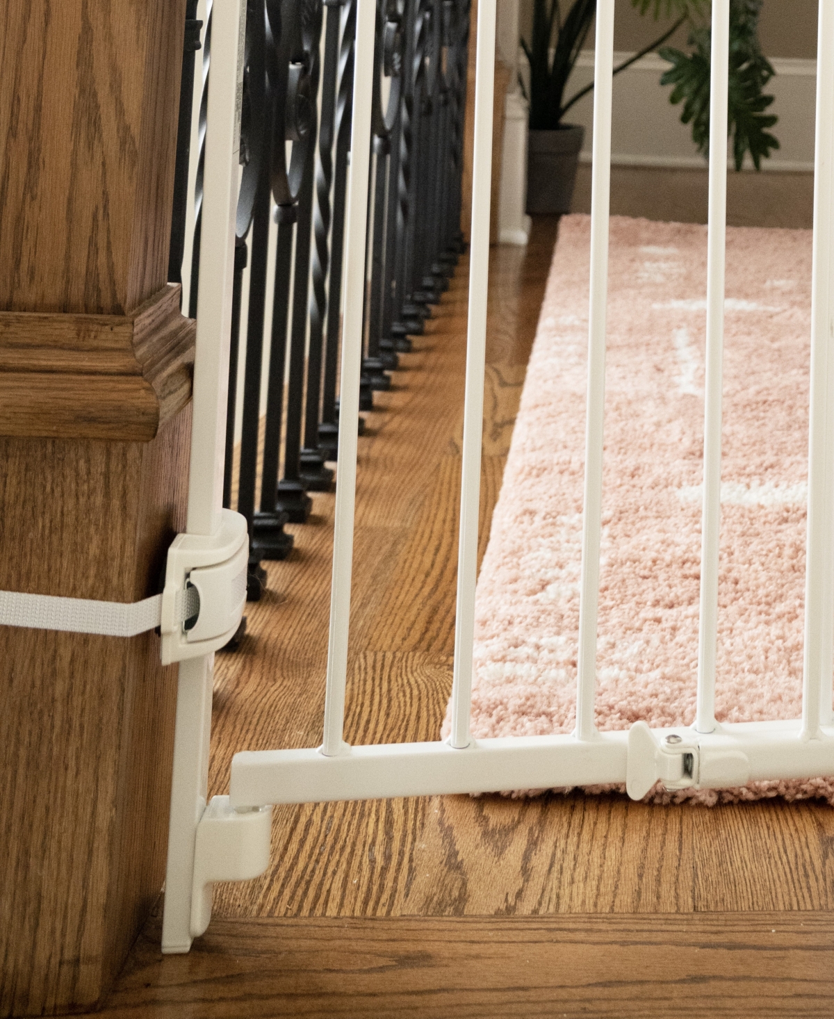 Ingenuity Baby The Stairway+ 46w Series Dog And Baby Gate