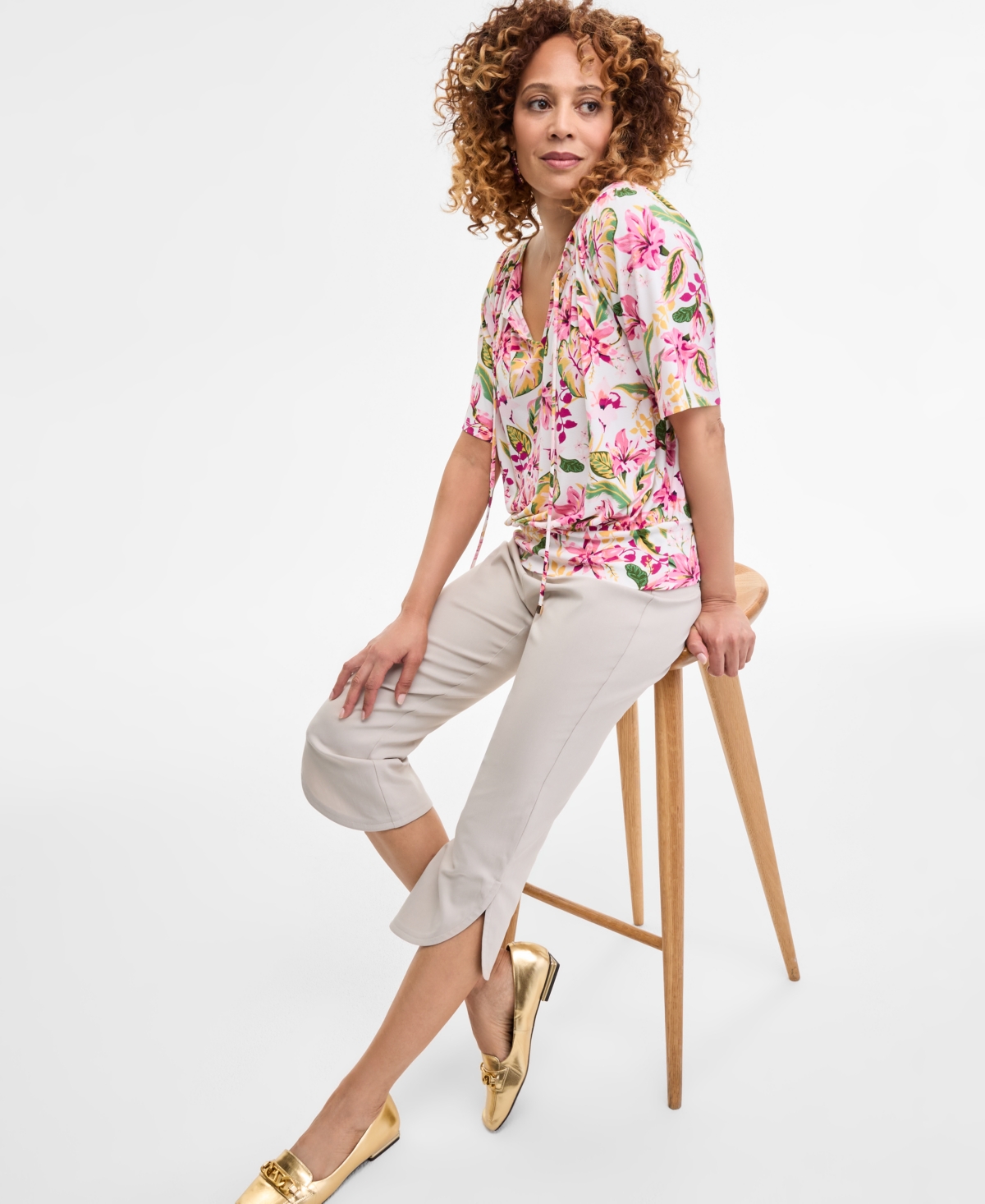 Jm Collection Womens Printed Short Sleeve Top Tulip Hem Capri Pants Exclusively At Macys In Multi