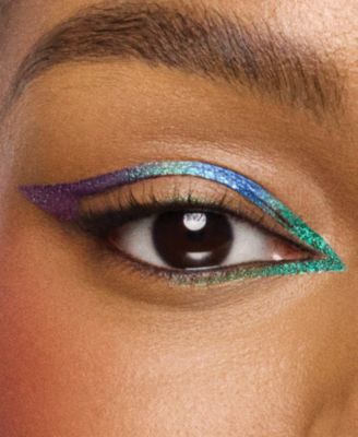 Stay All Day Chroma-Flash Liquid Eye Liner