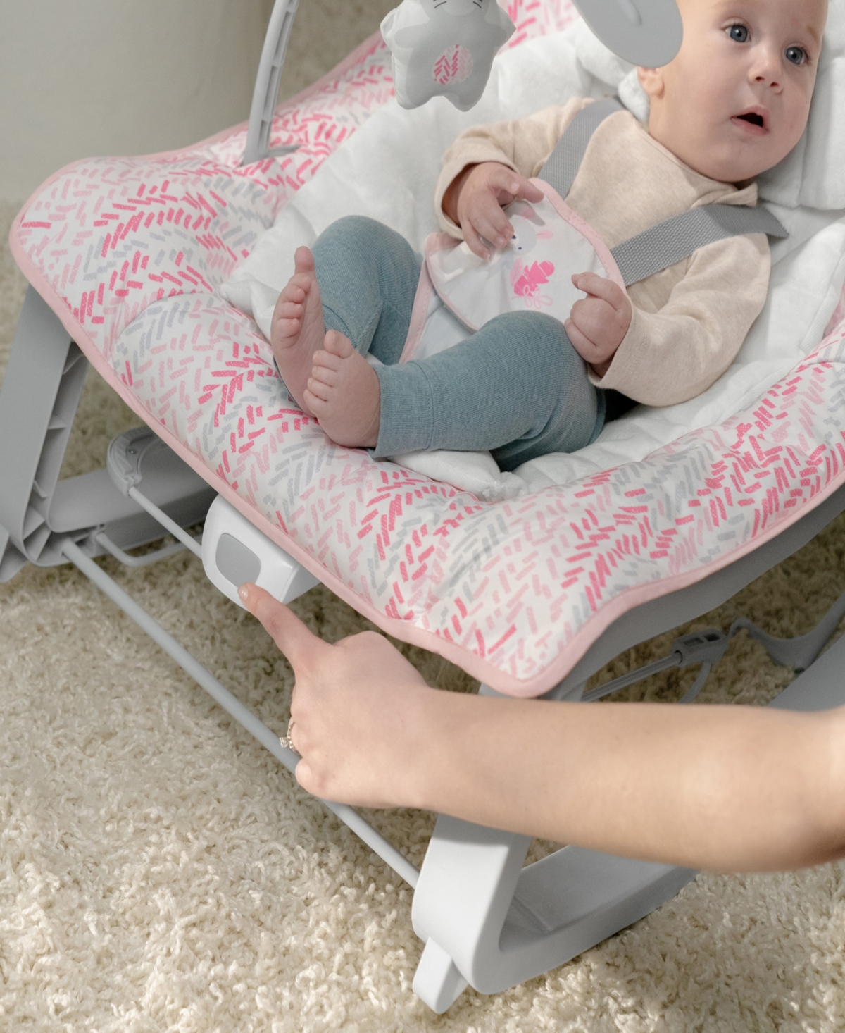 Ingenuity Keep Cozy 3-in-1 Grow With Me Bounce Rock Seat