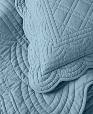 Bailey Scallop 3-Pc. Quilt Set, Full/Queen, Macy's Exclusive