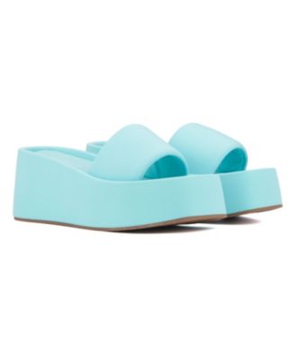 Women's Uproar Wedge Sandal