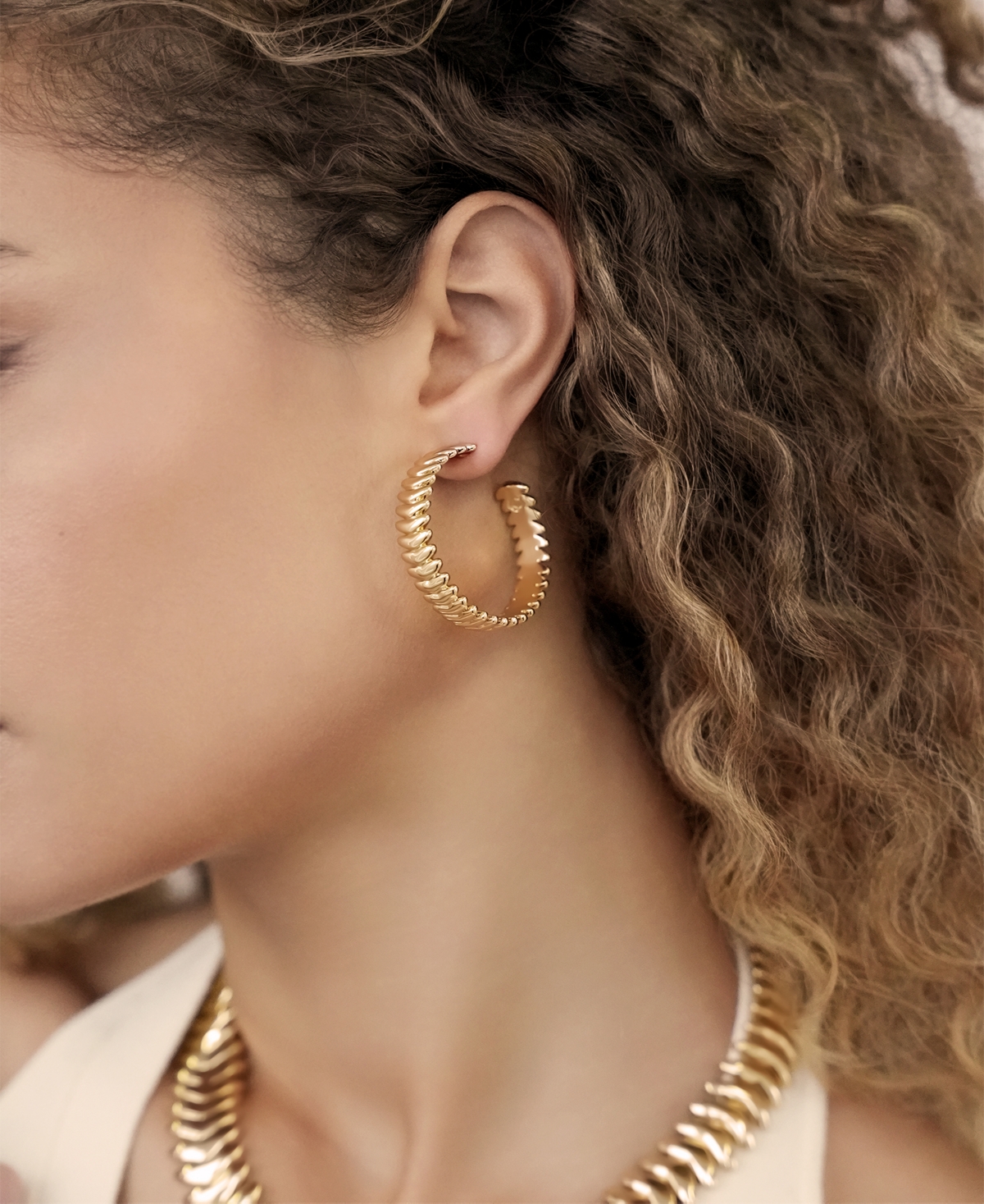 Ettika Metal Moderna Large Half Hoop Earrings