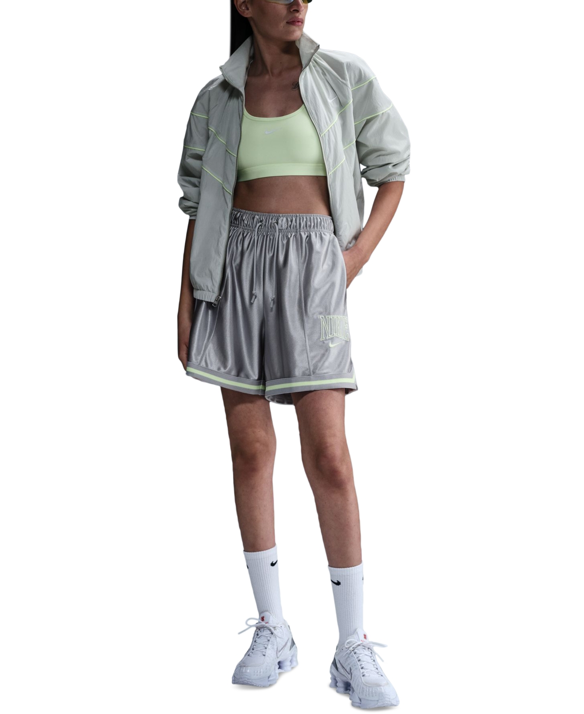 Nike Sportswear Women's Loose Mid-rise Graphic Shorts