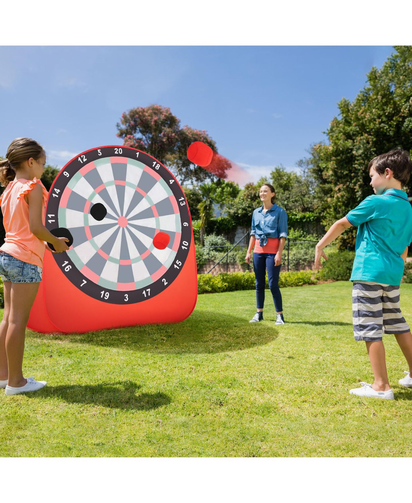 Детская игрушка Mecale Large Soccer Dartboard with 4 Kick Balls, 57"L x 52"W x 64"H, Ages 6+, цвет: Красный — фото 3