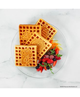 Peanuts Deluxe Waffler - Peanuts Iconic Characters and Symbols on Your Waffles