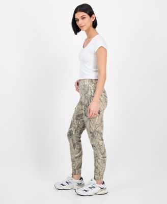 Juniors' Camo Print Jogger Pants