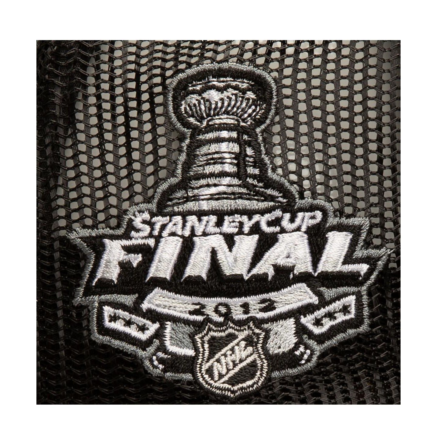 Мужская кепка Mitchell & Ness Black Los Angeles Kings Soul Collection Golden Stanley Cup Champions Trucker Adjustable Hat — фото 3