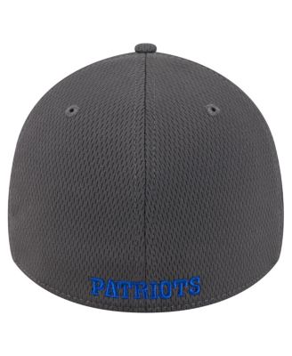 Men's Graphite New England Patriots Throwback Logo Main 39THIRTY Flex Hat