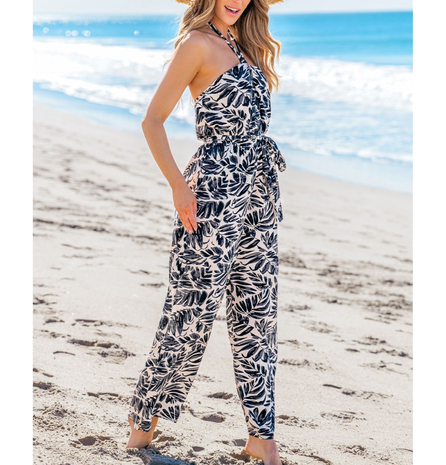 Женский комбинезон Cupshe Tropical Leaf Print Halter Wide-Leg Jumpsuit, цвет: Тёмный синий — фото 3