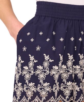 Women's Cotton Pull-On Embroidered Scalloped-Hem Shorts