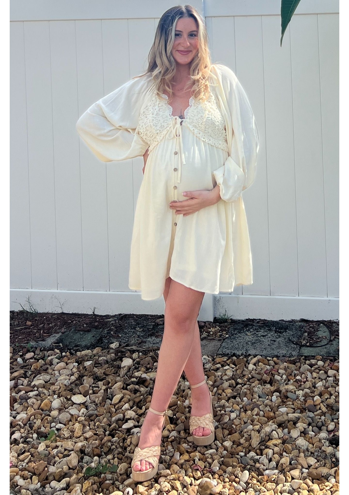 Женское платье Pinkblush Beige Crochet Lace Button Front, цвет: Бежевый — фото 8