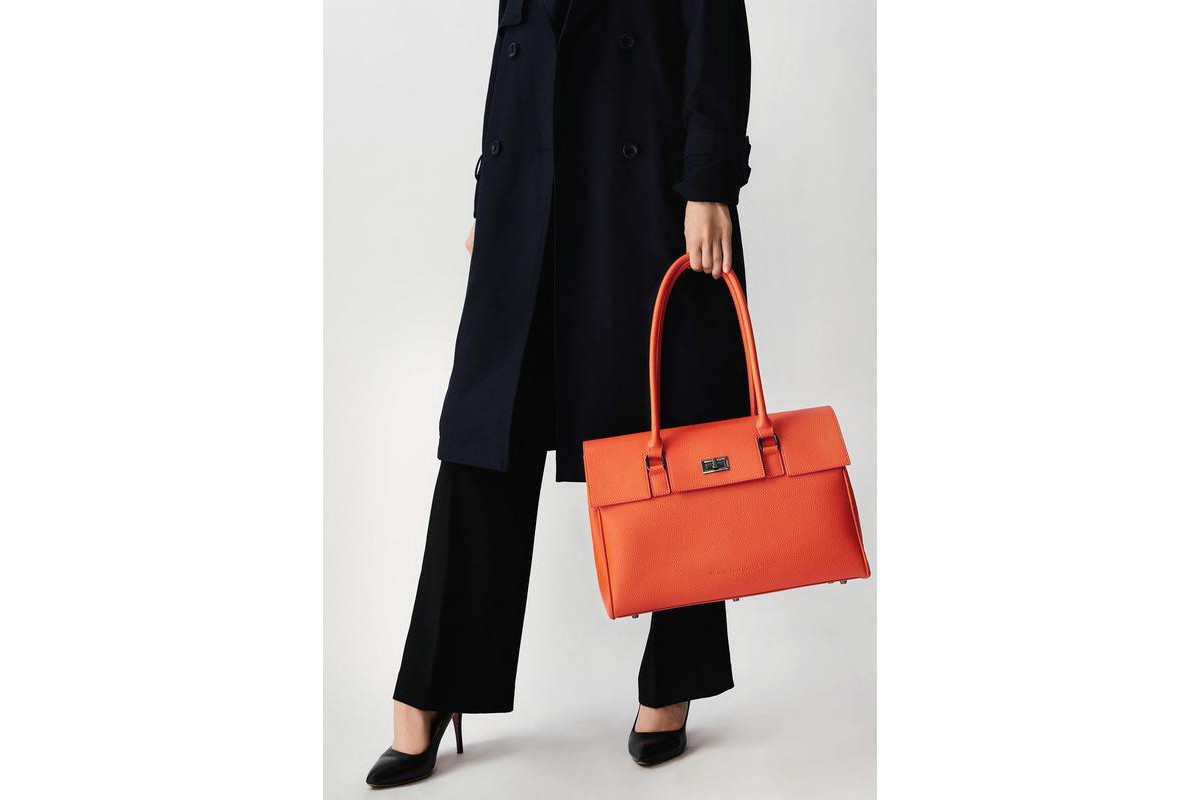 Женские сумки Victoria Hyde London Woman's Jolene L Handbag Flip-top Business Bag — фото 1