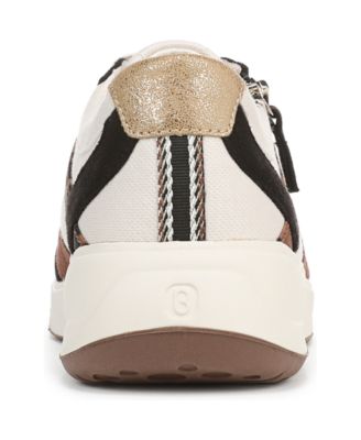 Women's Teamplayer Washable Round Toe Slip On Sneakers