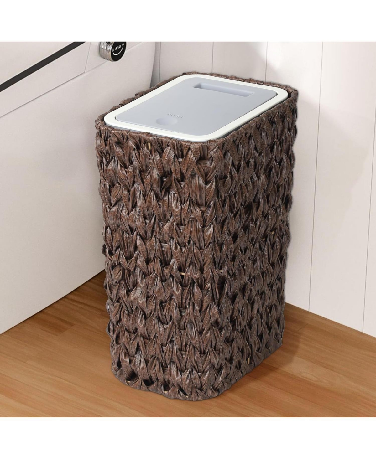 Small Bathroom Trash Can with Lid - Rattan Basket - Brown