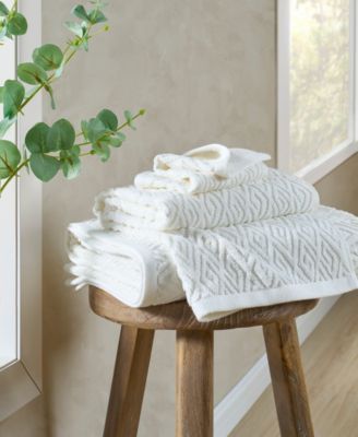 Maze Solid Texture Cotton Hand Towel, 30" x 20"
