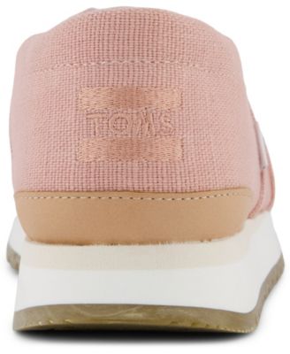 Women's Resident Plus Almond Toe Sneakers