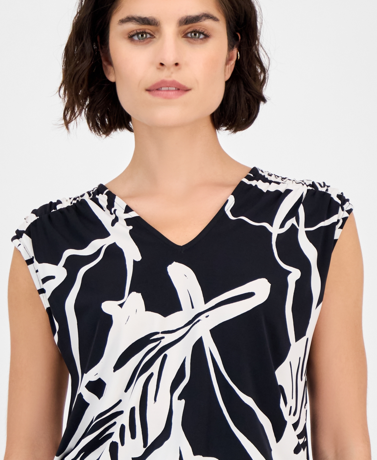 Inc International Concepts Petite Printed Banded-hem Sleeveless Top, Exclusively At Macy's In Black