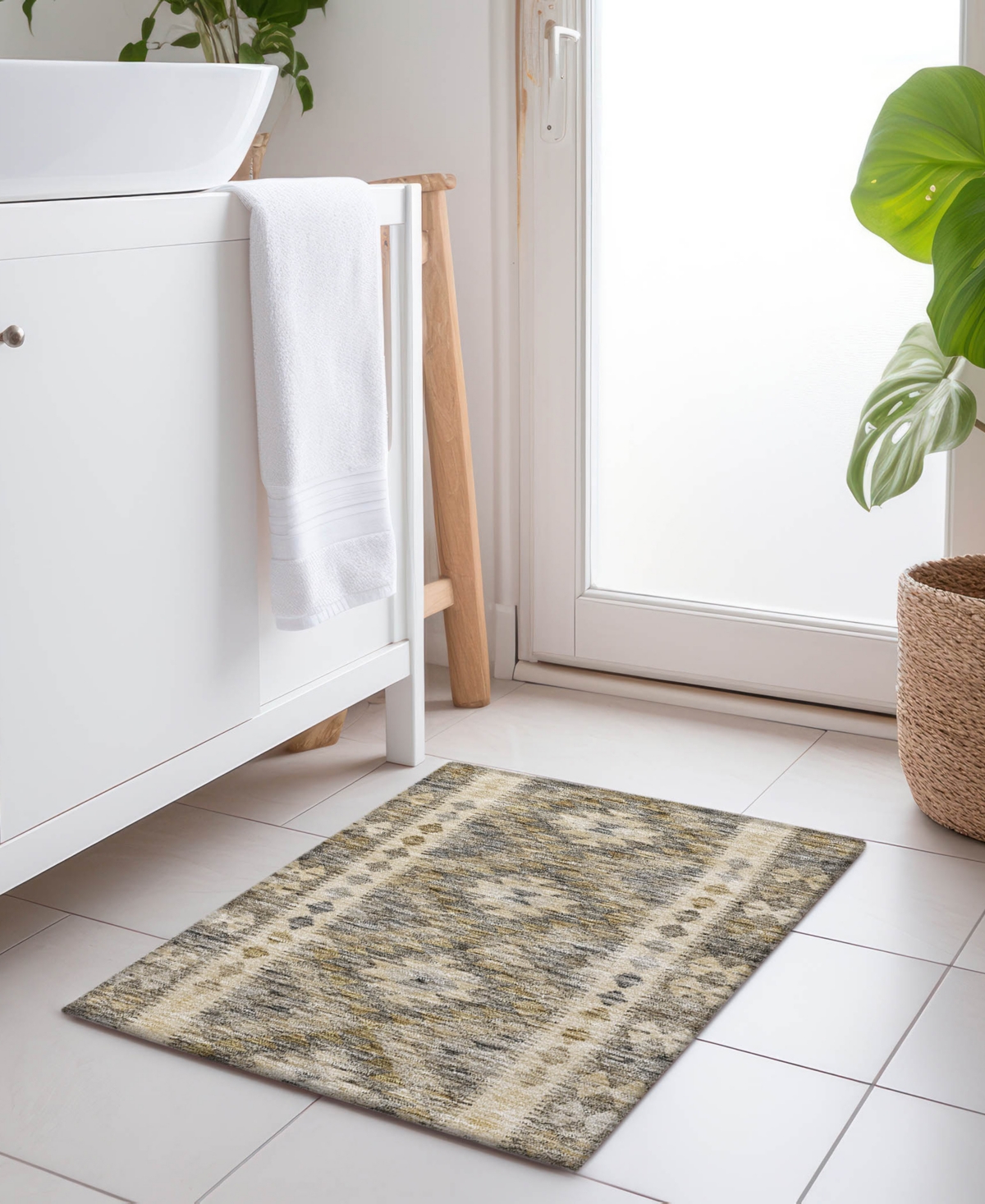 Addison Chantille ACN1226 1'8"x2'6" Area Rug