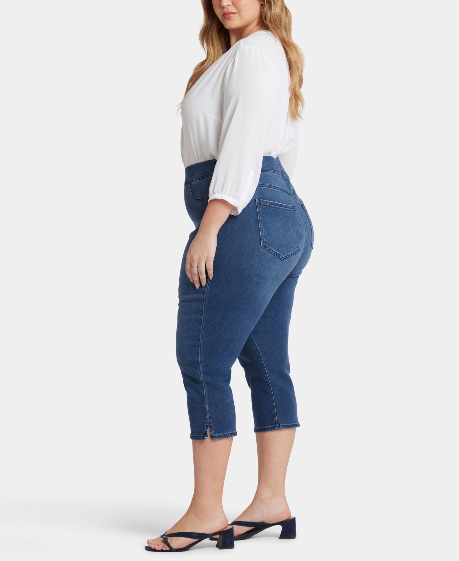 Plus Size Dakota Crop Pull-On Jeans
