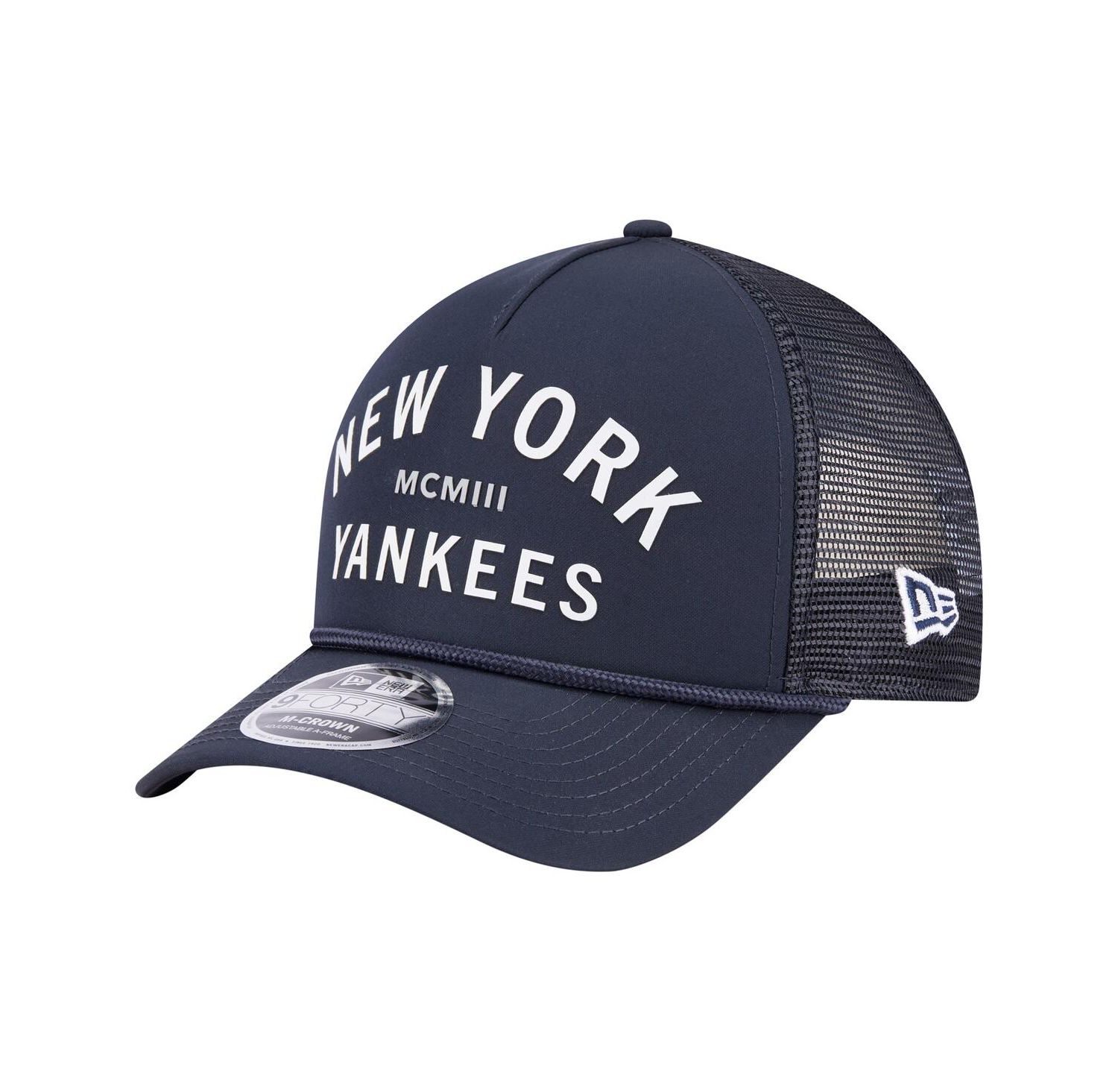 Men's Navy New York Yankees Minimalist 9FORTY A-Frame Adjustable Hat