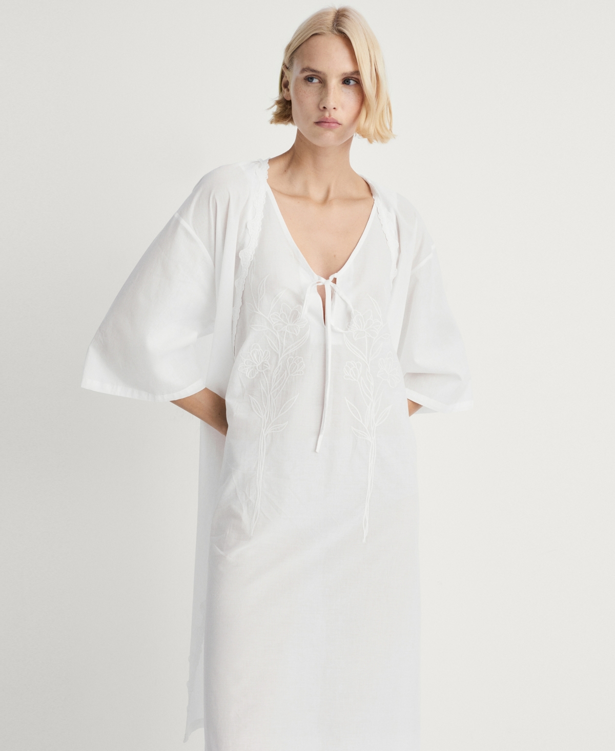 Mango Women's Lace Detail Cotton Robe In White