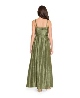 Women's Sleeveless Ball Gown