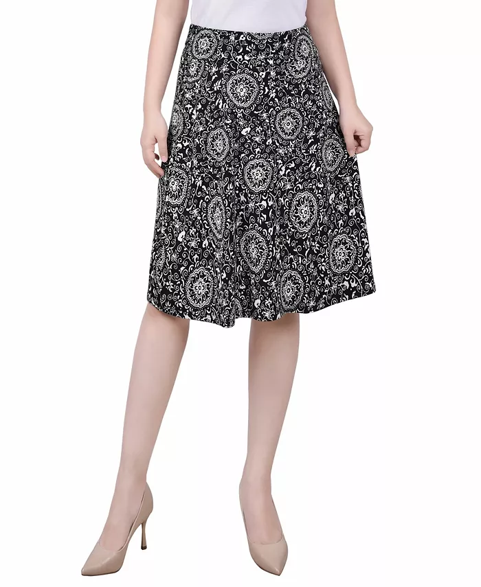 Petite Wide Waisted Knee Length Skirt