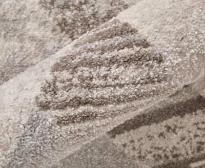 Vancouver 39NRF 4'x6' Area Rug